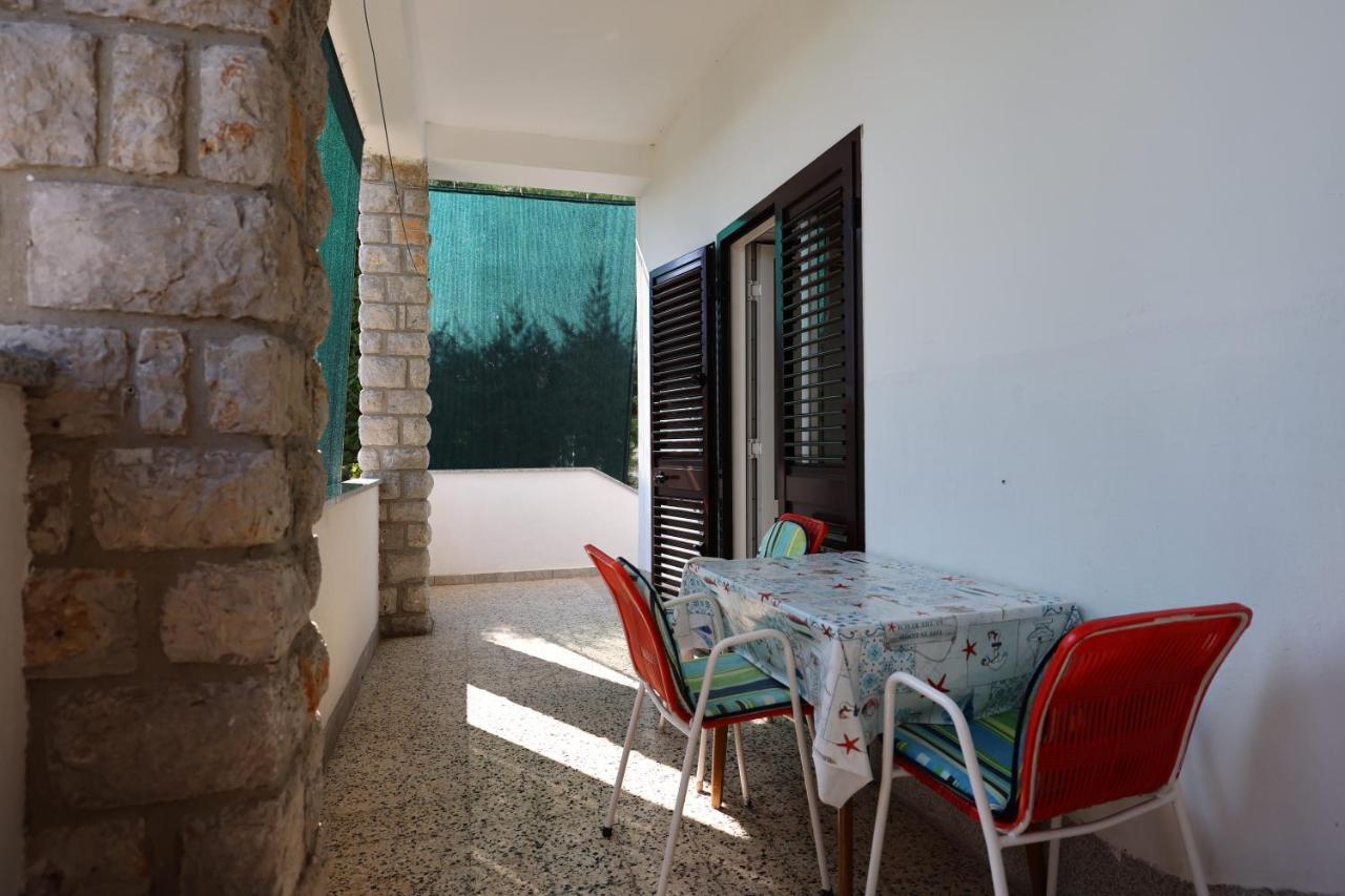 Apartments Pika Krk Town Luaran gambar